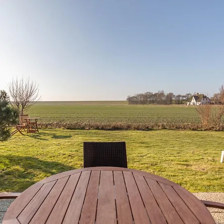 Holiday home Deichblick Simonsberg